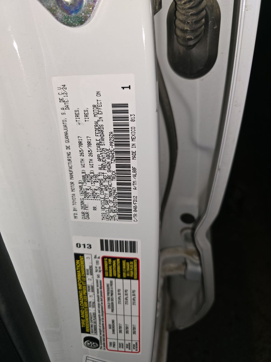 2025 Toyota Tacoma TRD Off-Road AWD