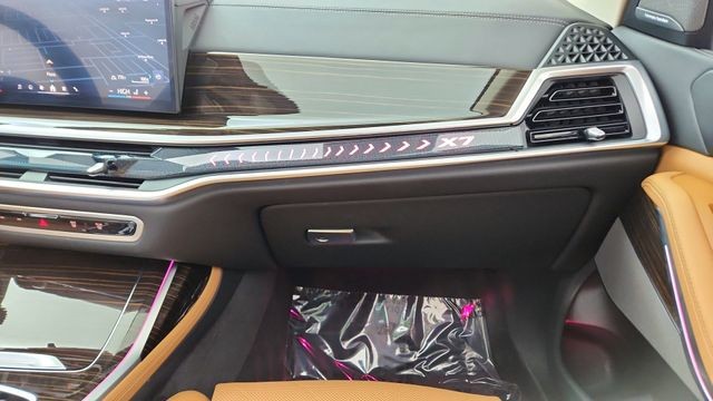 2026 BMW X7 xDrive40i AWD