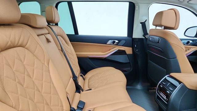 2026 BMW X7 xDrive40i AWD