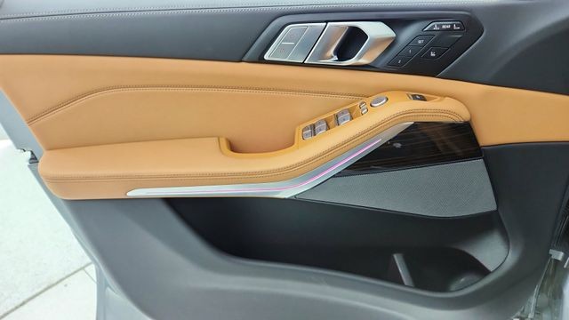 2026 BMW X7 xDrive40i AWD