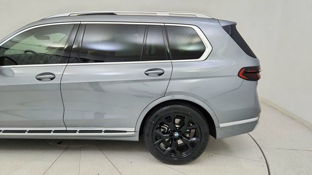 2026 BMW X7 xDrive40i AWD