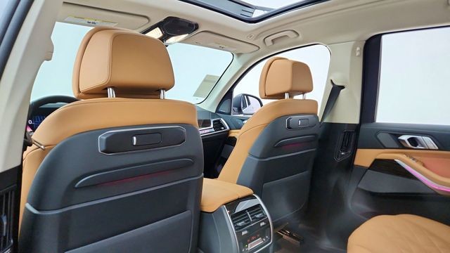 2026 BMW X7 xDrive40i AWD