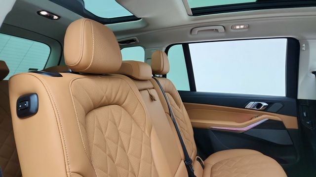 2026 BMW X7 xDrive40i AWD