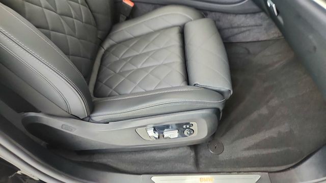 2026 BMW X7 xDrive40i AWD