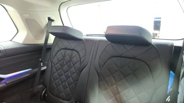 2026 BMW X7 xDrive40i AWD