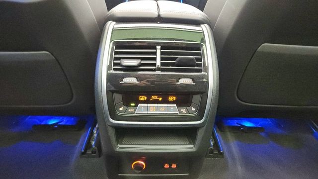 2026 BMW X7 xDrive40i AWD