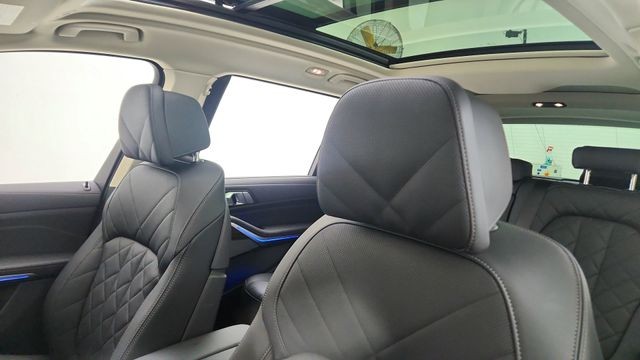 2026 BMW X7 xDrive40i AWD