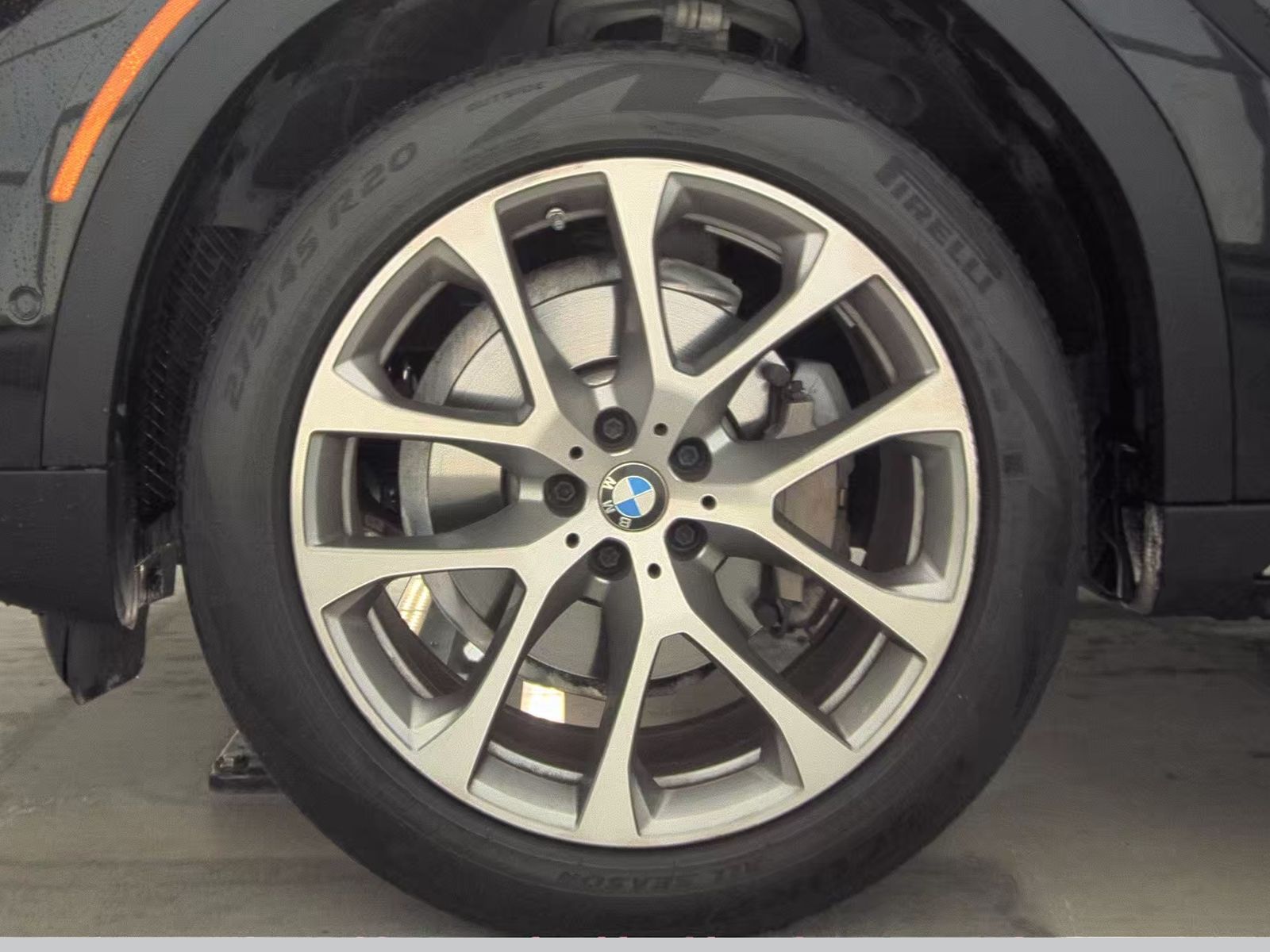 2022 BMW X6 xDrive40i AWD