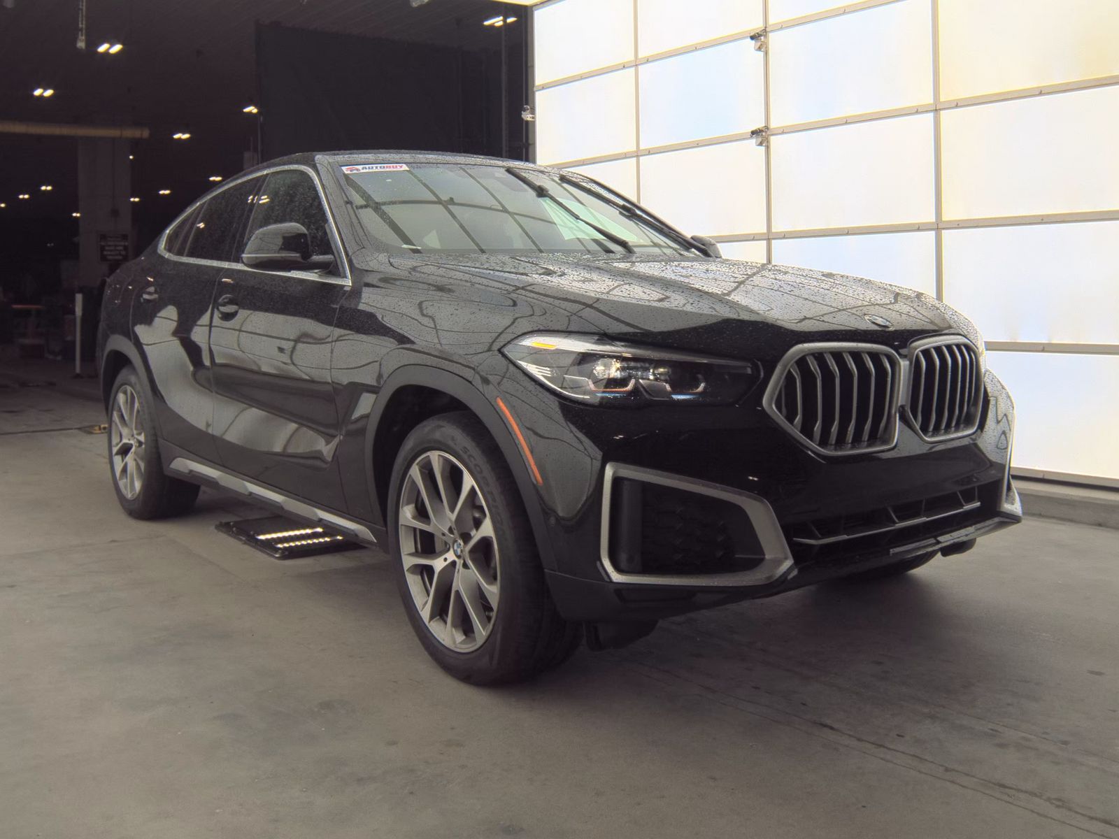 2022 BMW X6 xDrive40i AWD