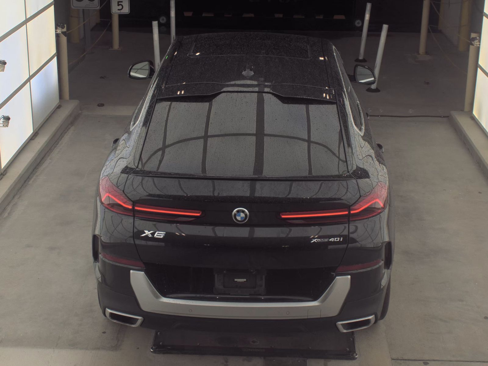 2022 BMW X6 xDrive40i AWD