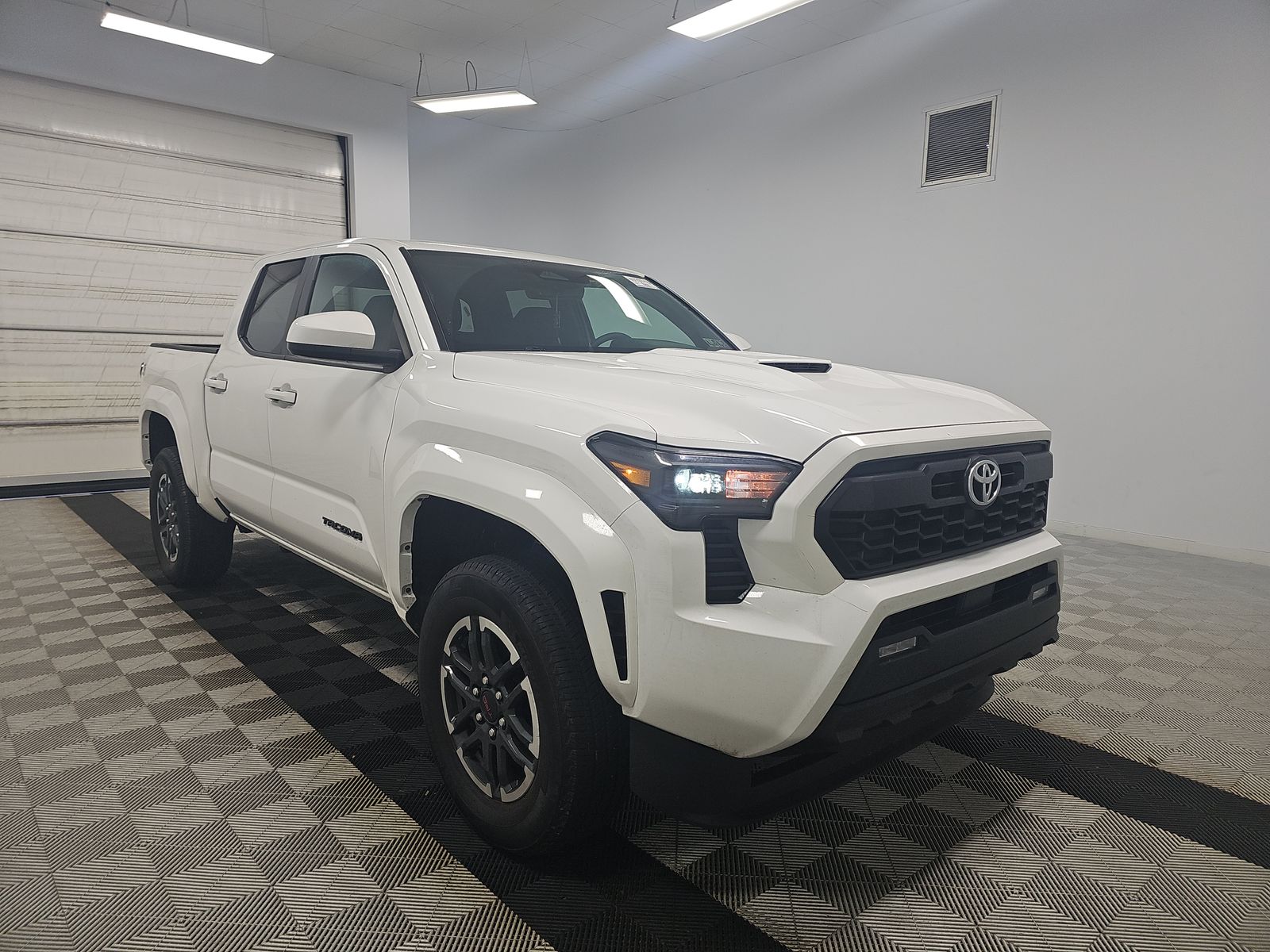 2025 Toyota Tacoma TRD Sport AWD