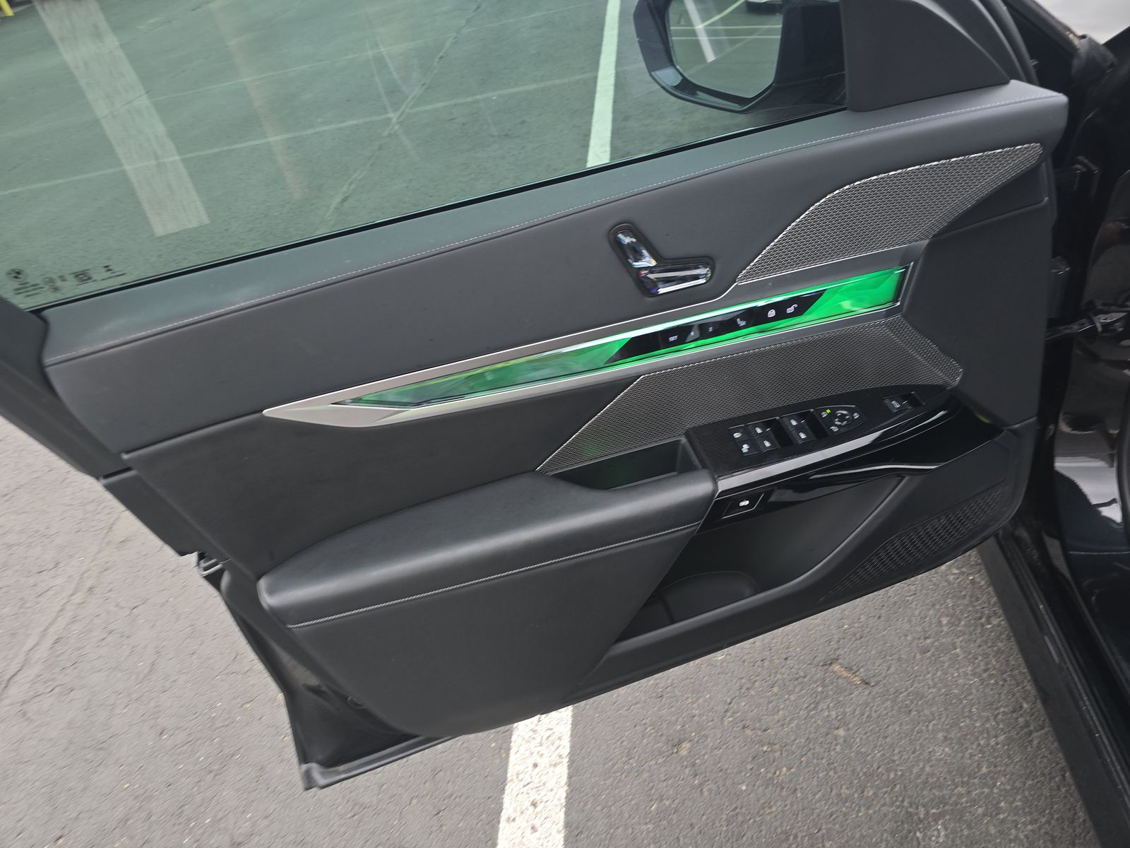 2023 BMW 7 Series 740i RWD