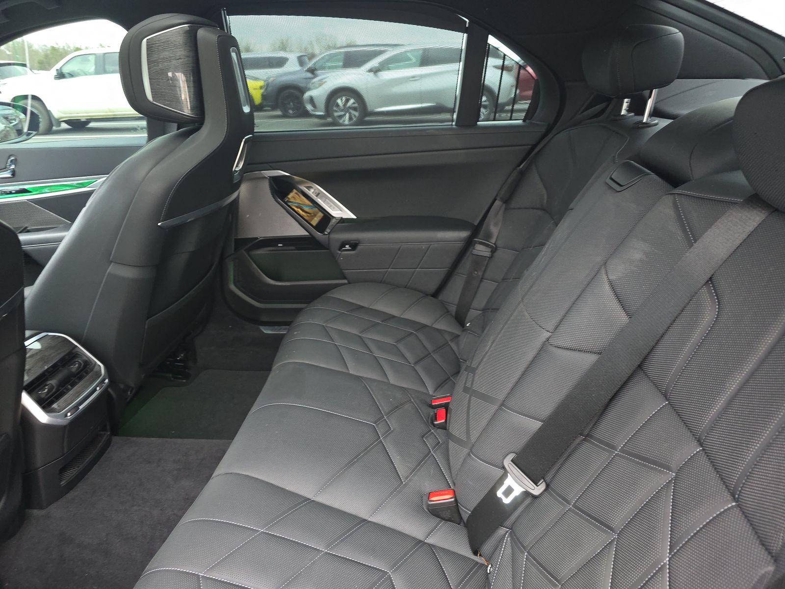 2023 BMW 7 Series 740i RWD