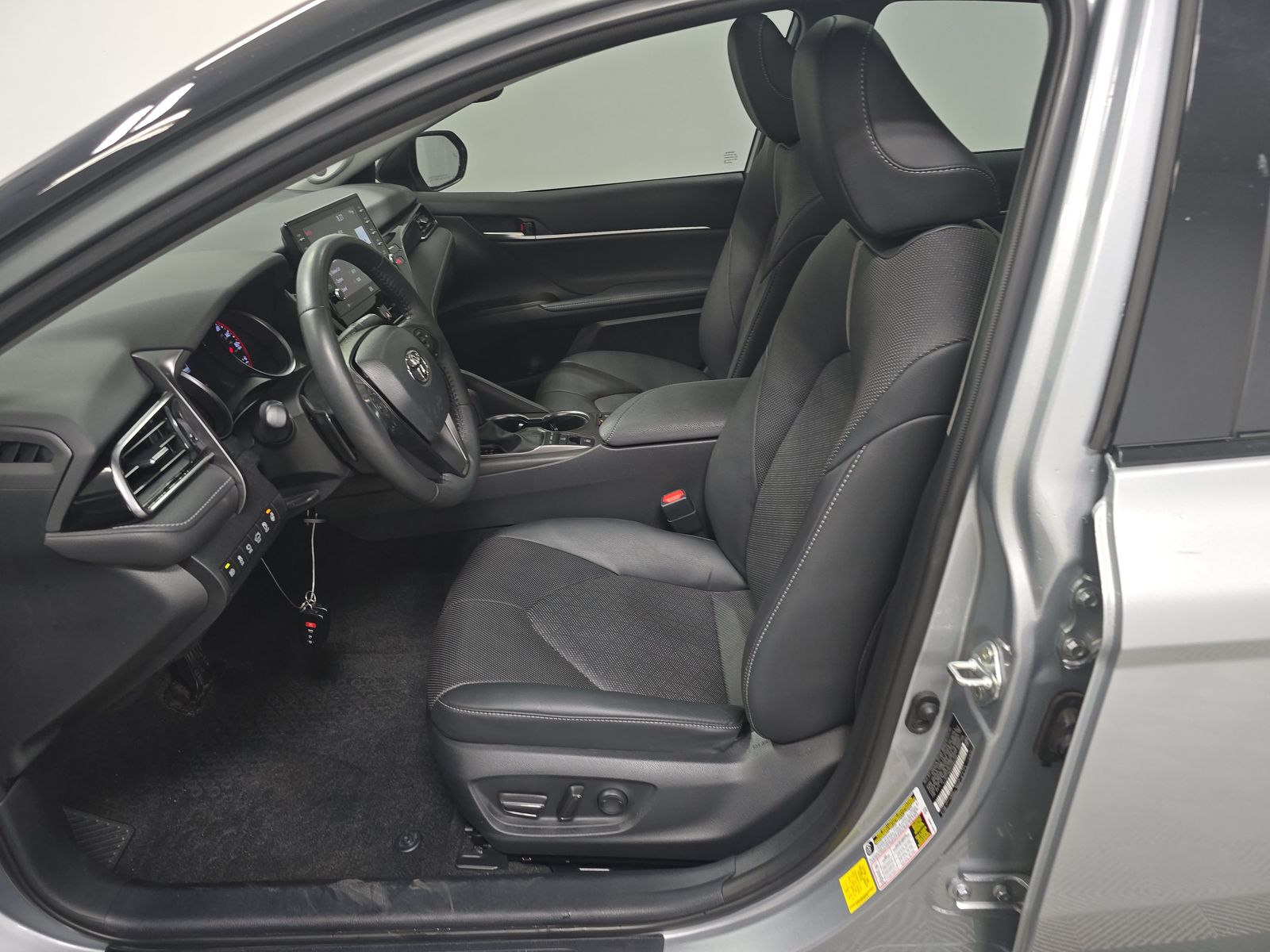 2023 Toyota Camry XSE FWD