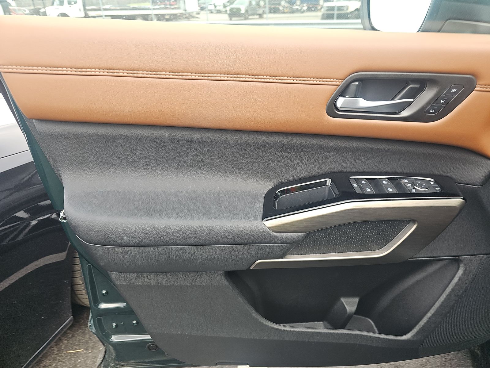 2025 Nissan Pathfinder Platinum FWD