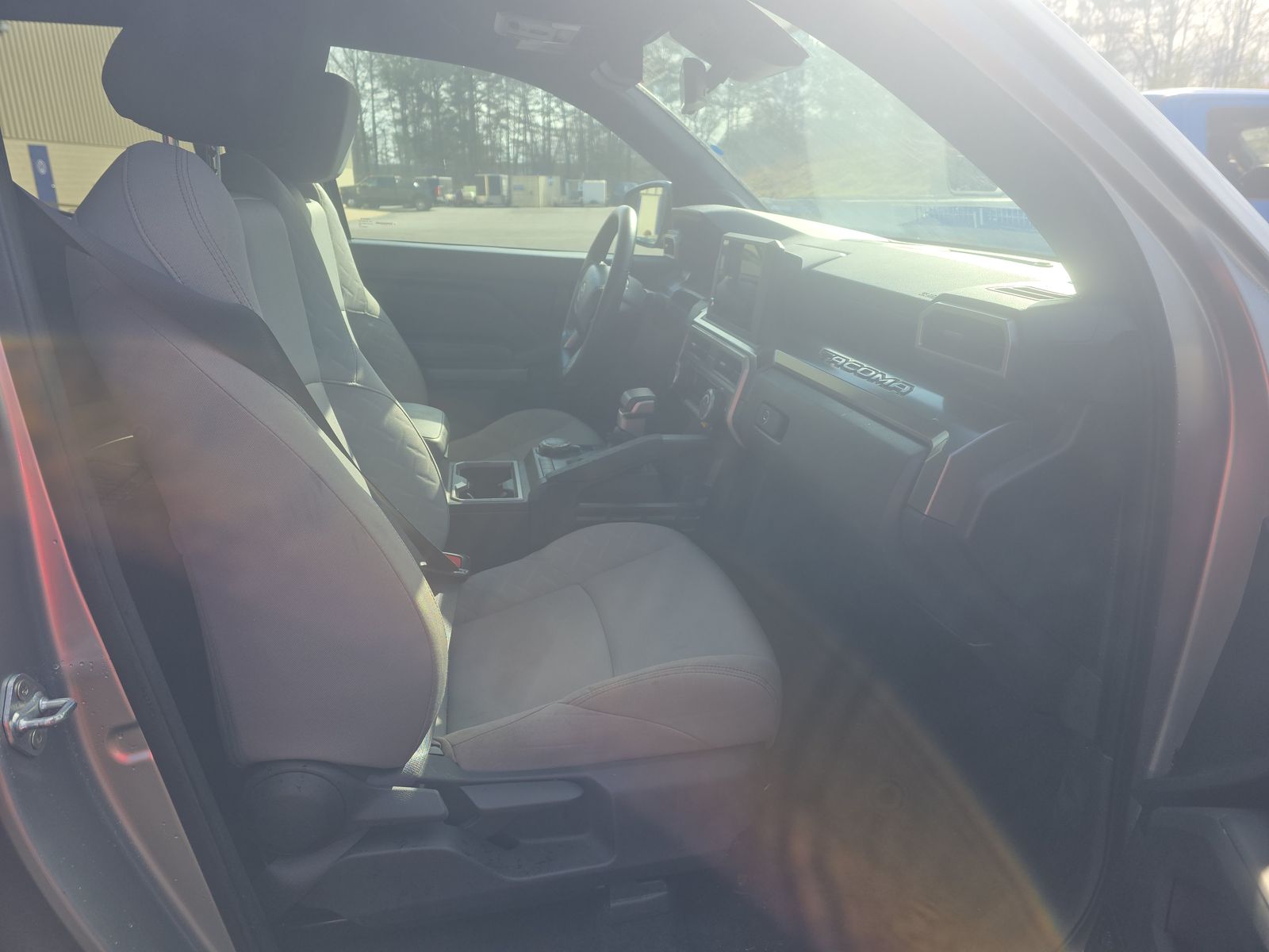 2024 Toyota Tacoma SR5 AWD