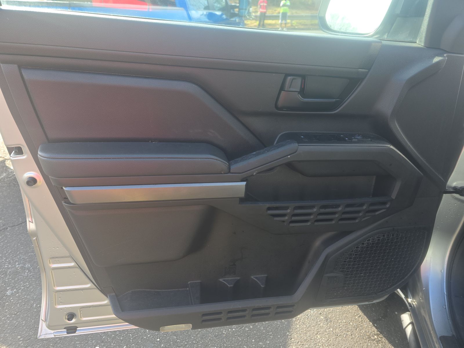 2024 Toyota Tacoma SR5 AWD