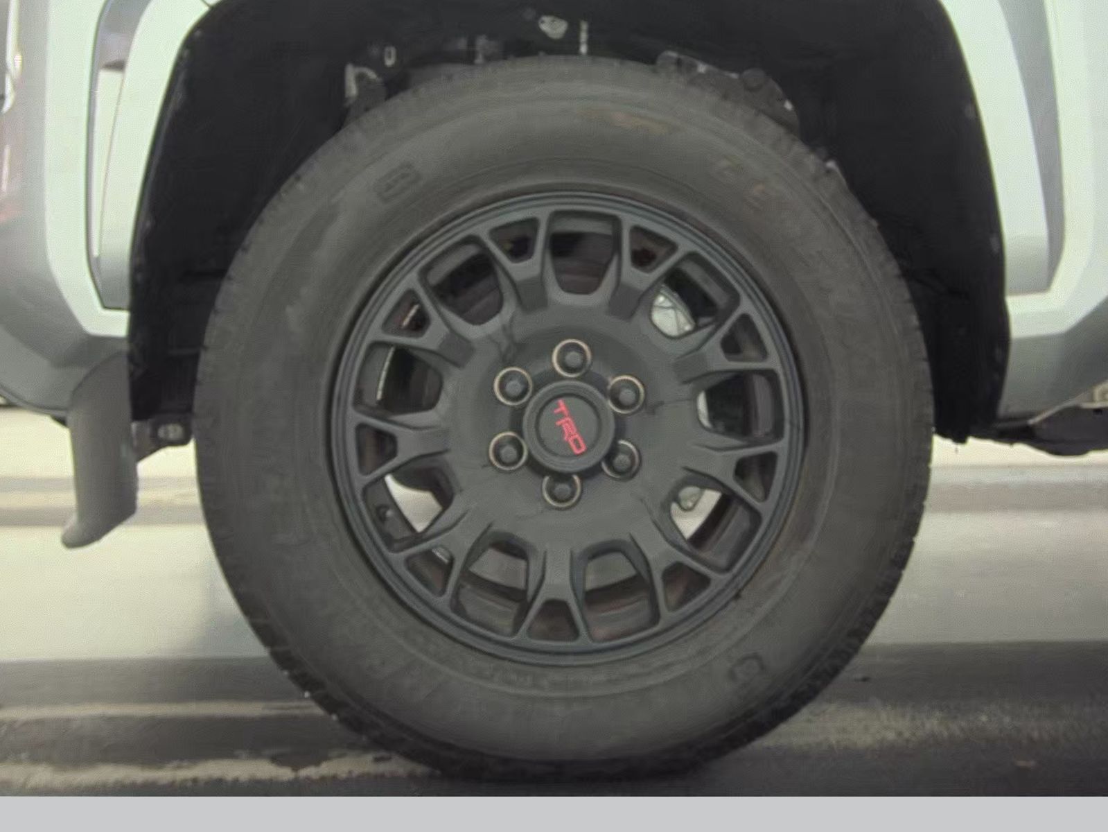 2024 Toyota Tacoma SR5 AWD