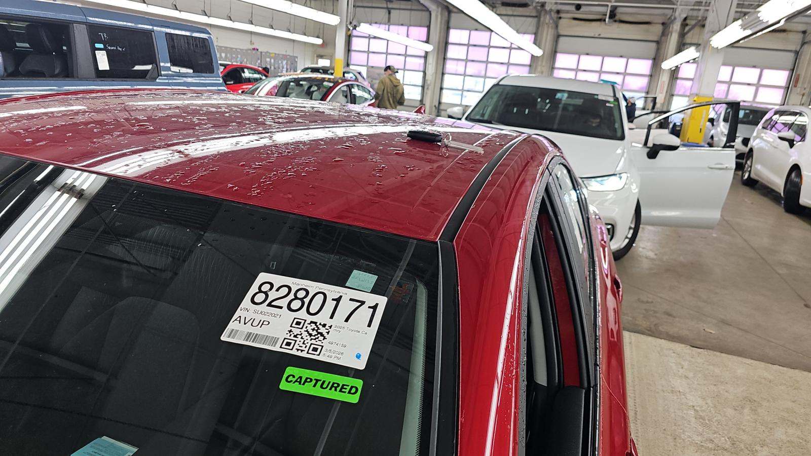 2025 Toyota Camry SE FWD