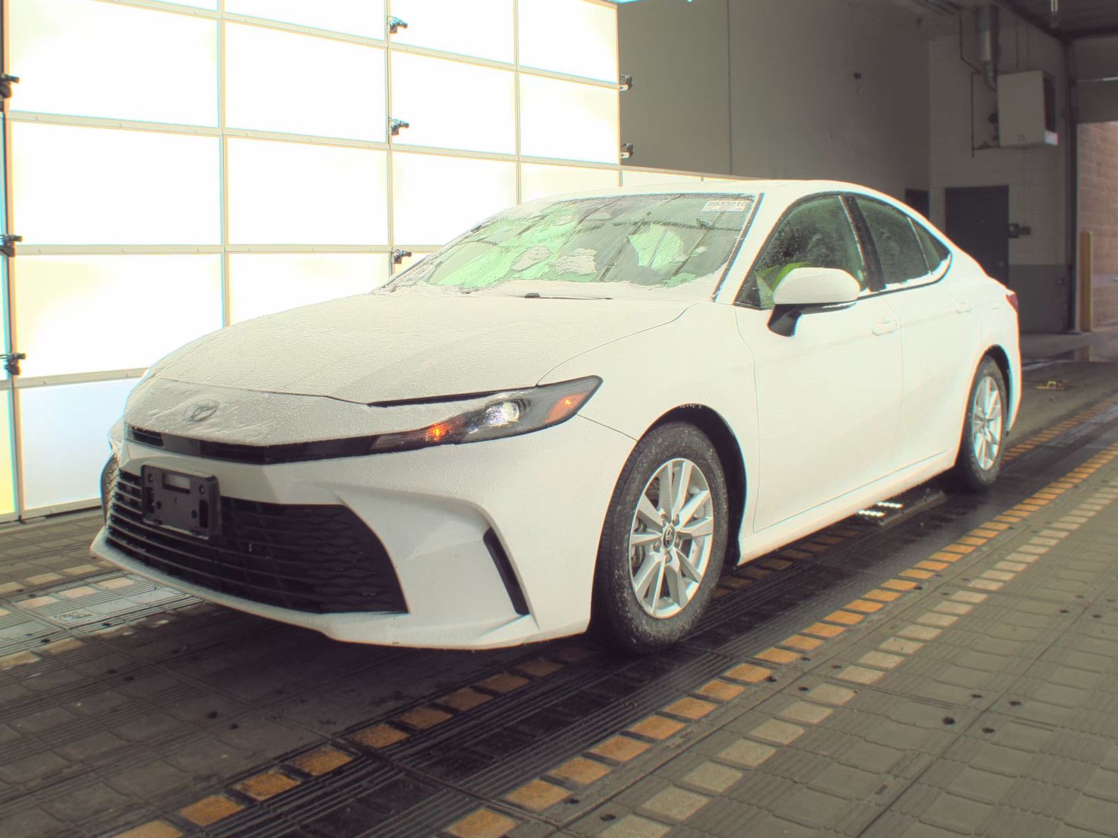 2025 Toyota Camry LE FWD