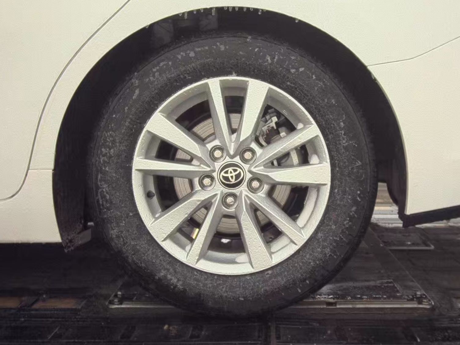 2025 Toyota Camry LE FWD