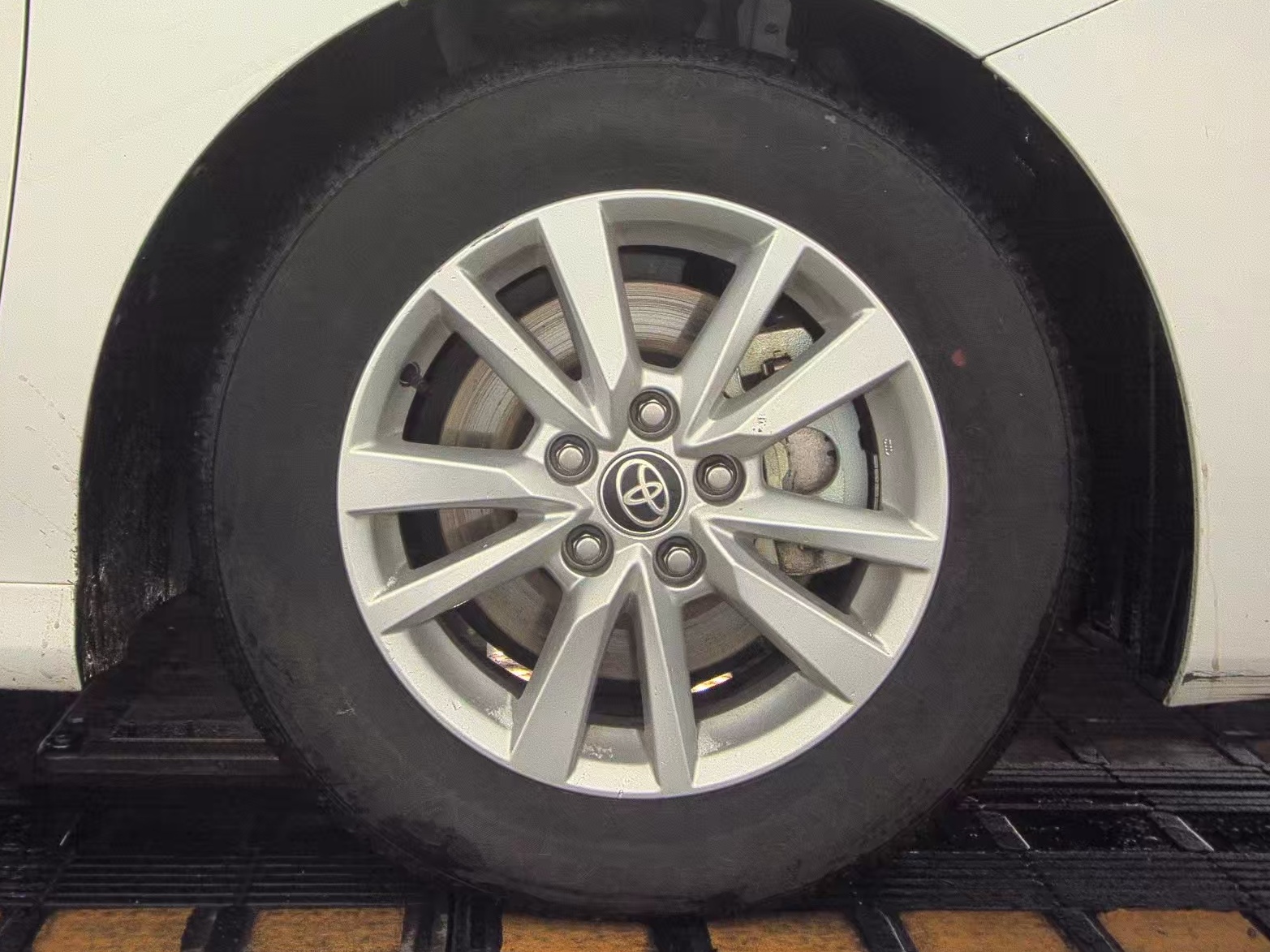 2025 Toyota Camry LE FWD