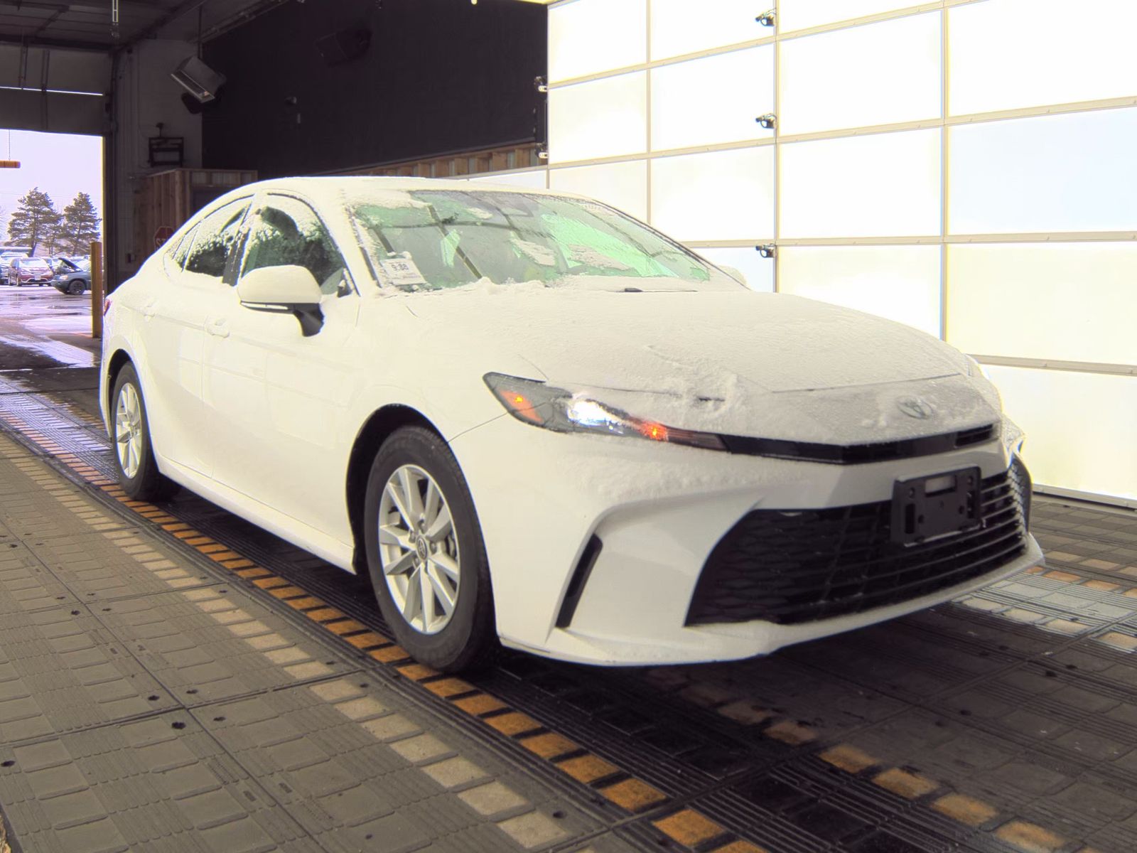 2025 Toyota Camry LE FWD