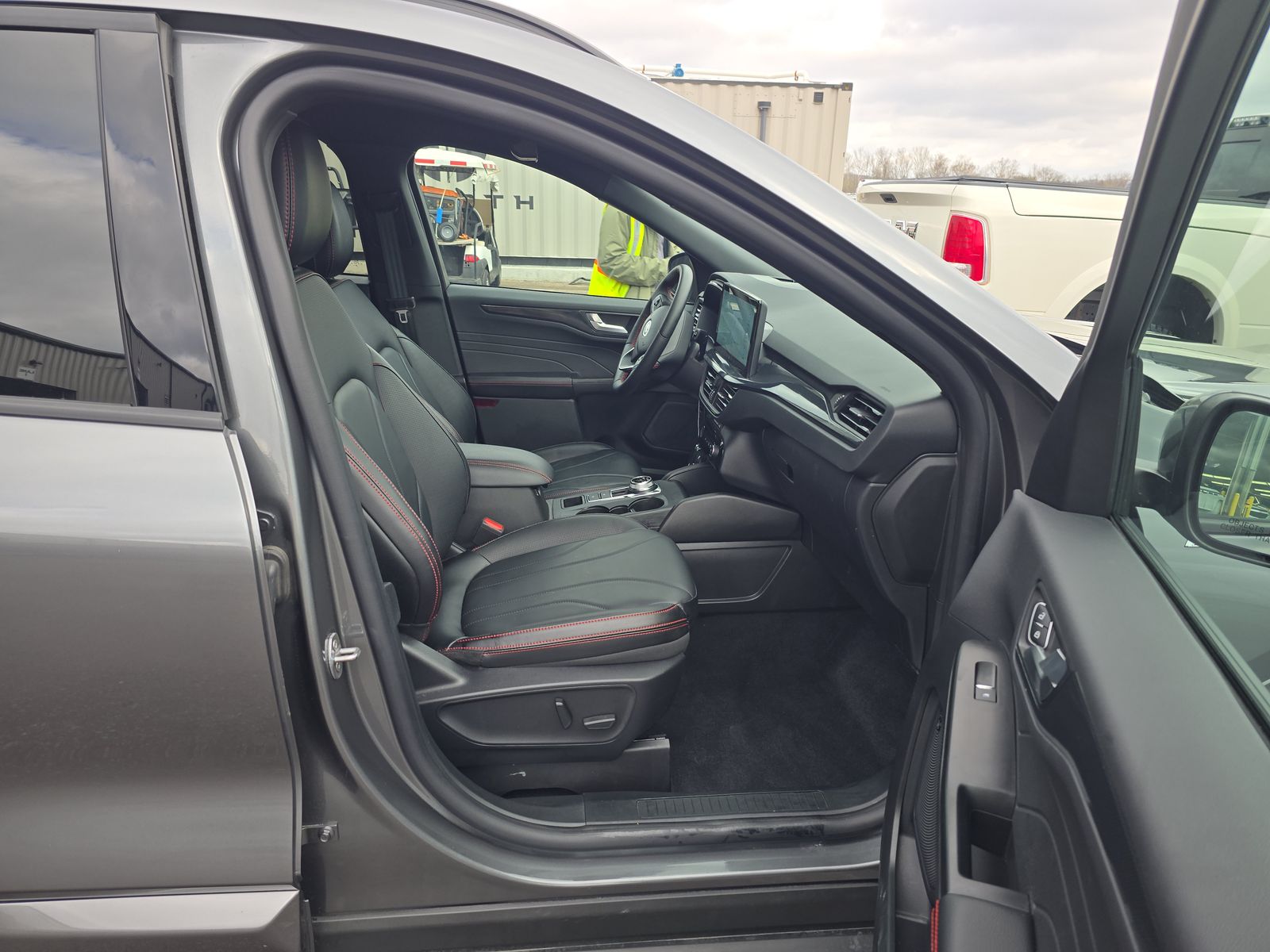 2025 Ford Escape Hybrid ST-Line Elite AWD