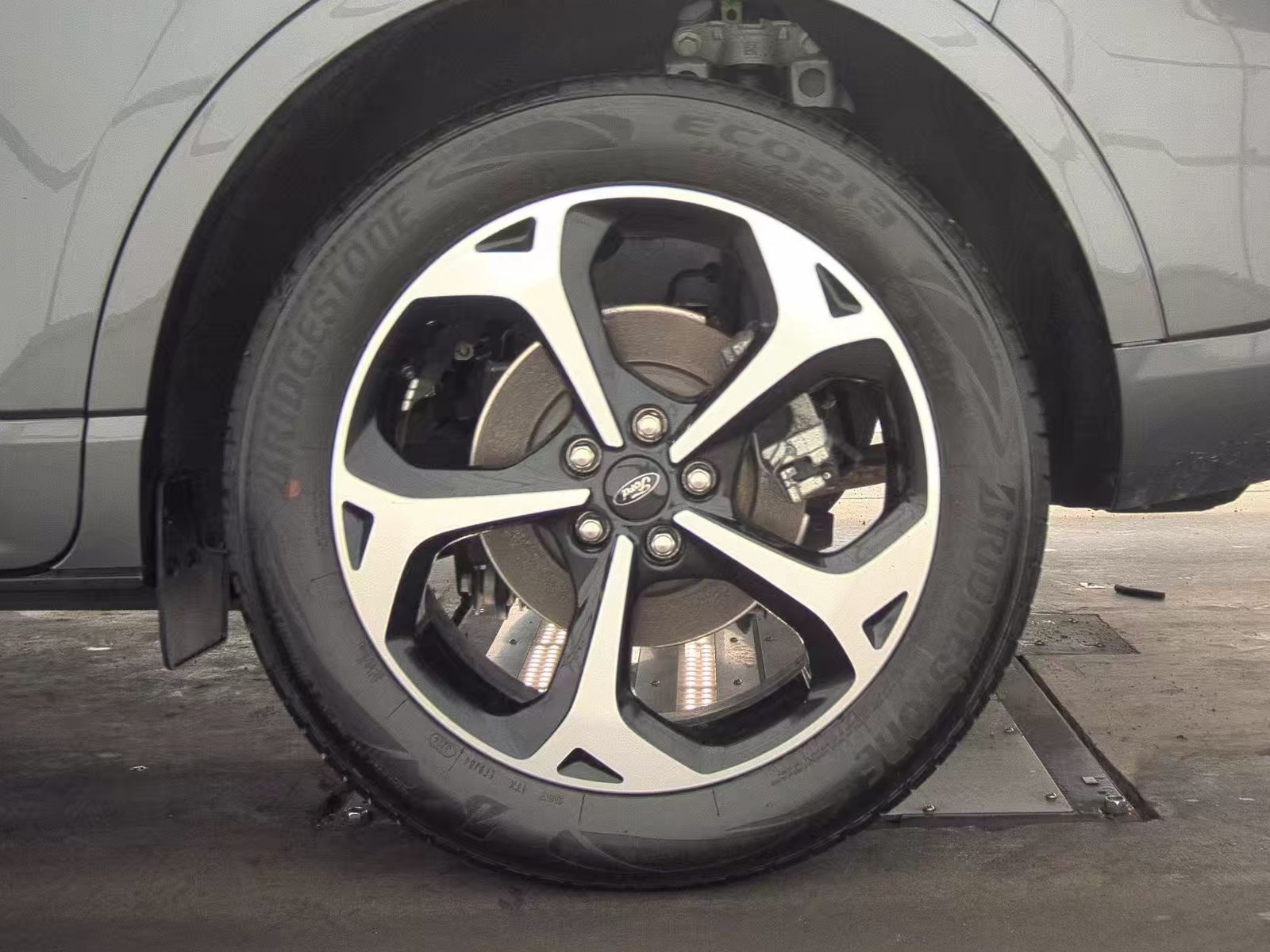 2025 Ford Escape Hybrid ST-Line Elite AWD