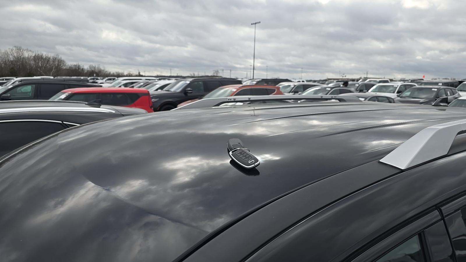 2025 Nissan Pathfinder SL AWD