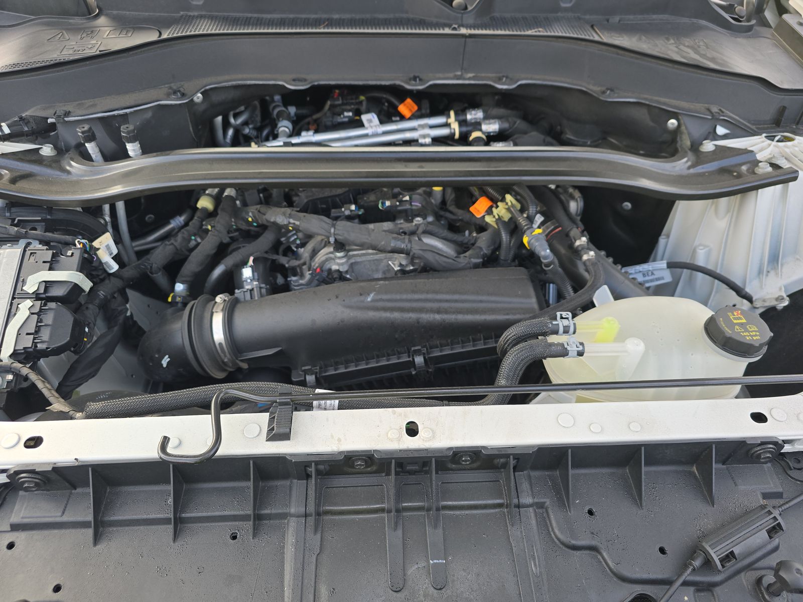 2025 Ford Explorer ST-Line AWD