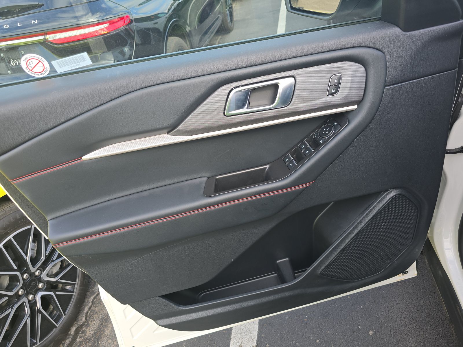 2025 Ford Explorer ST-Line AWD