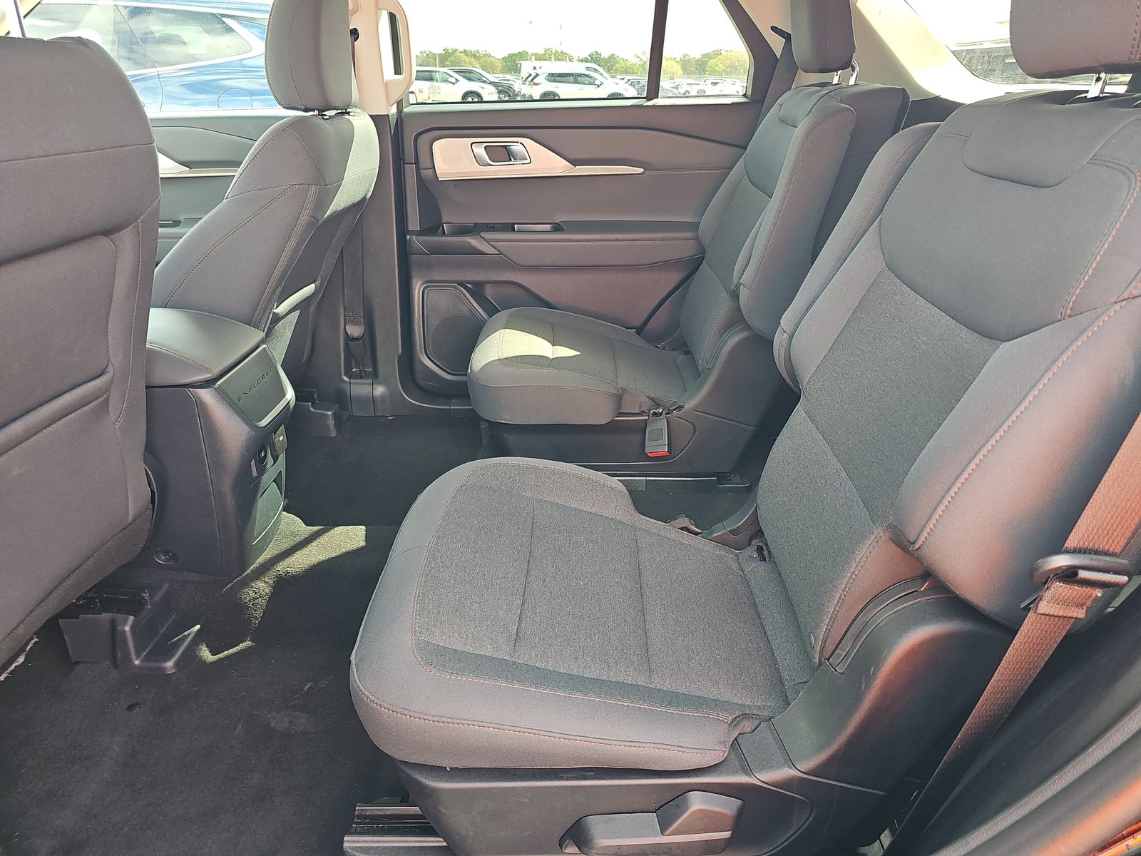 2025 Ford Explorer Active RWD