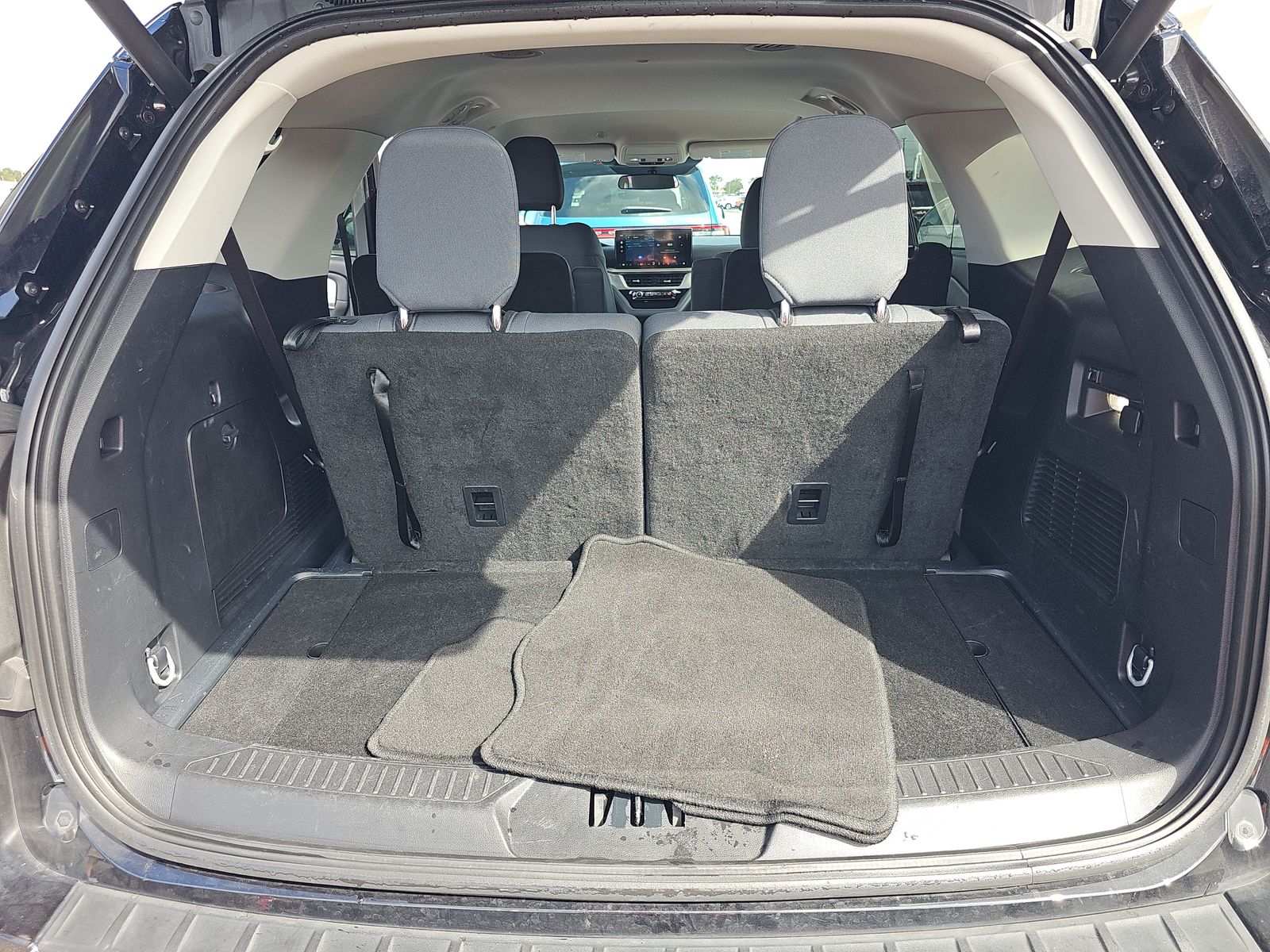 2025 Ford Explorer Active RWD