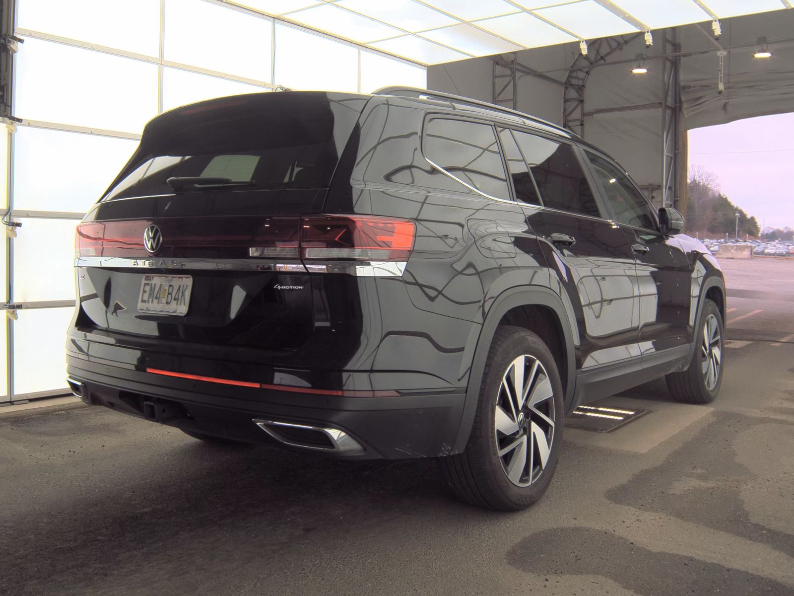 2025 Volkswagen Atlas 2.0T SE AWD