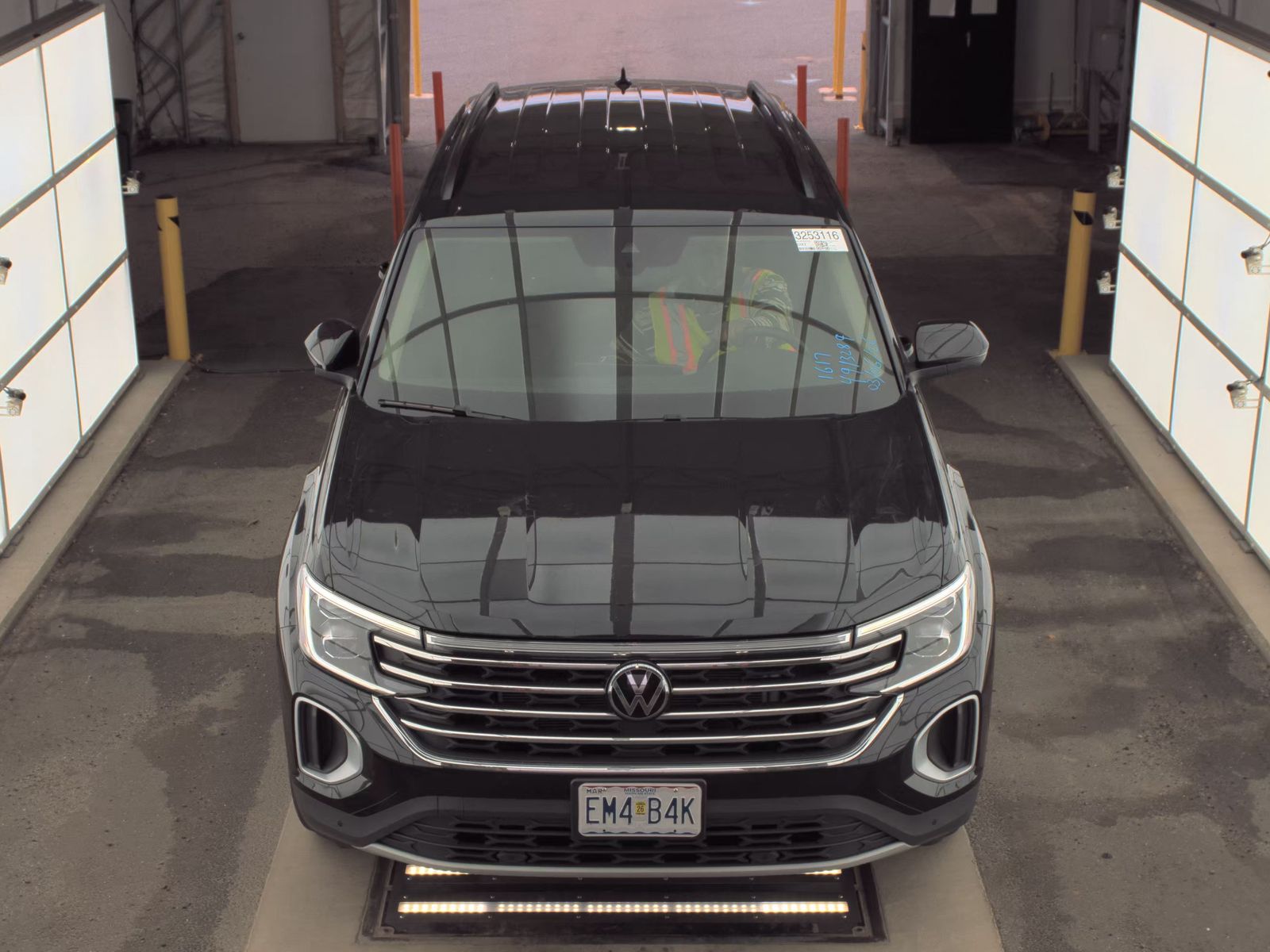 2025 Volkswagen Atlas 2.0T SE AWD