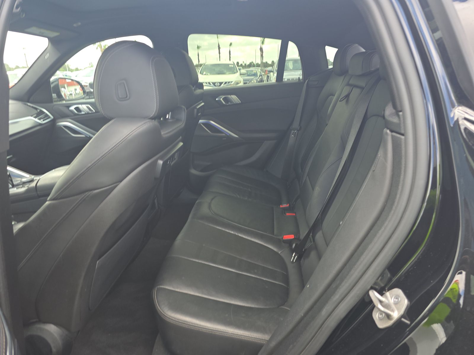 2022 BMW X6 xDrive40i AWD