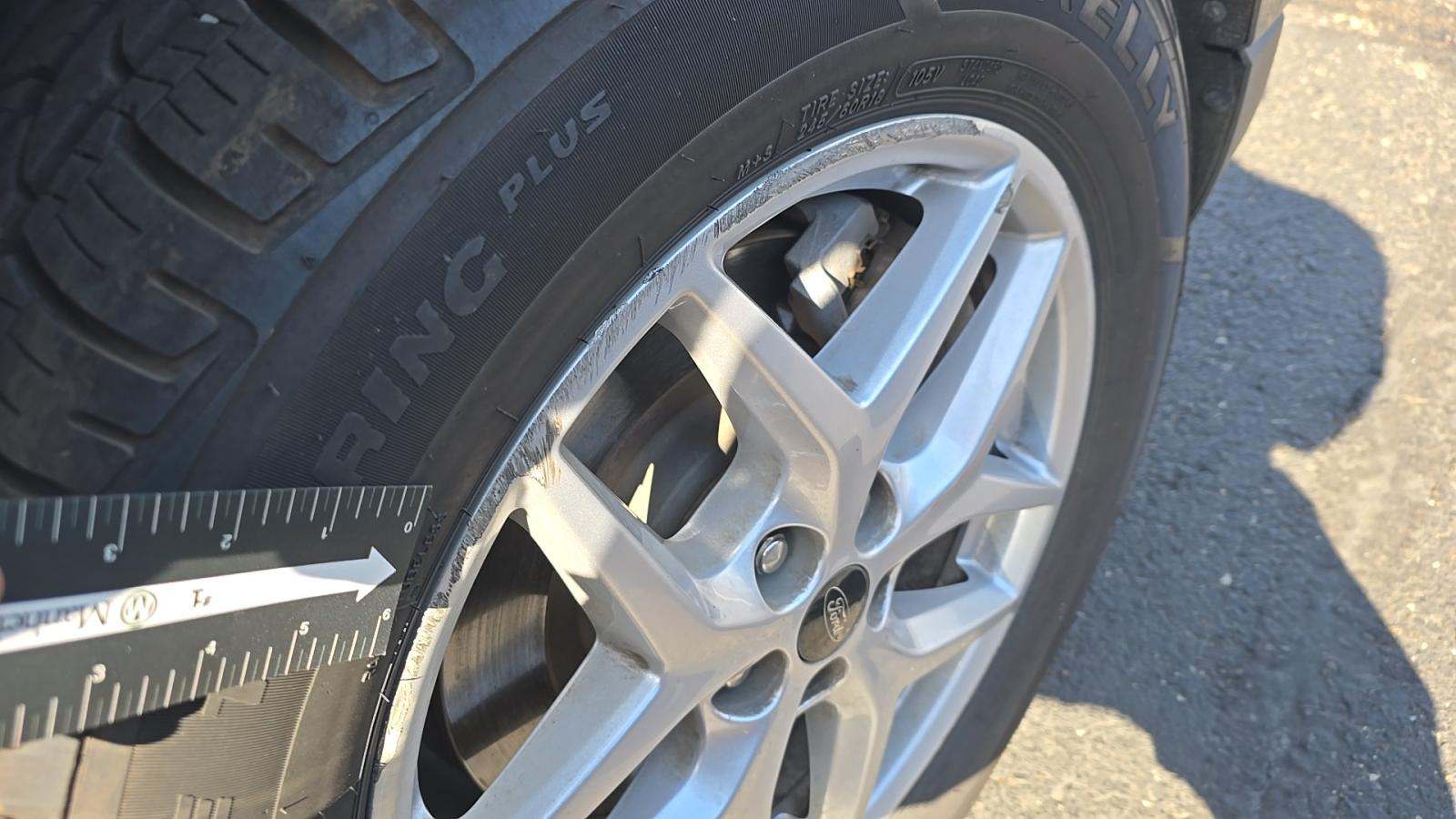 2023 Ford Edge SEL AWD