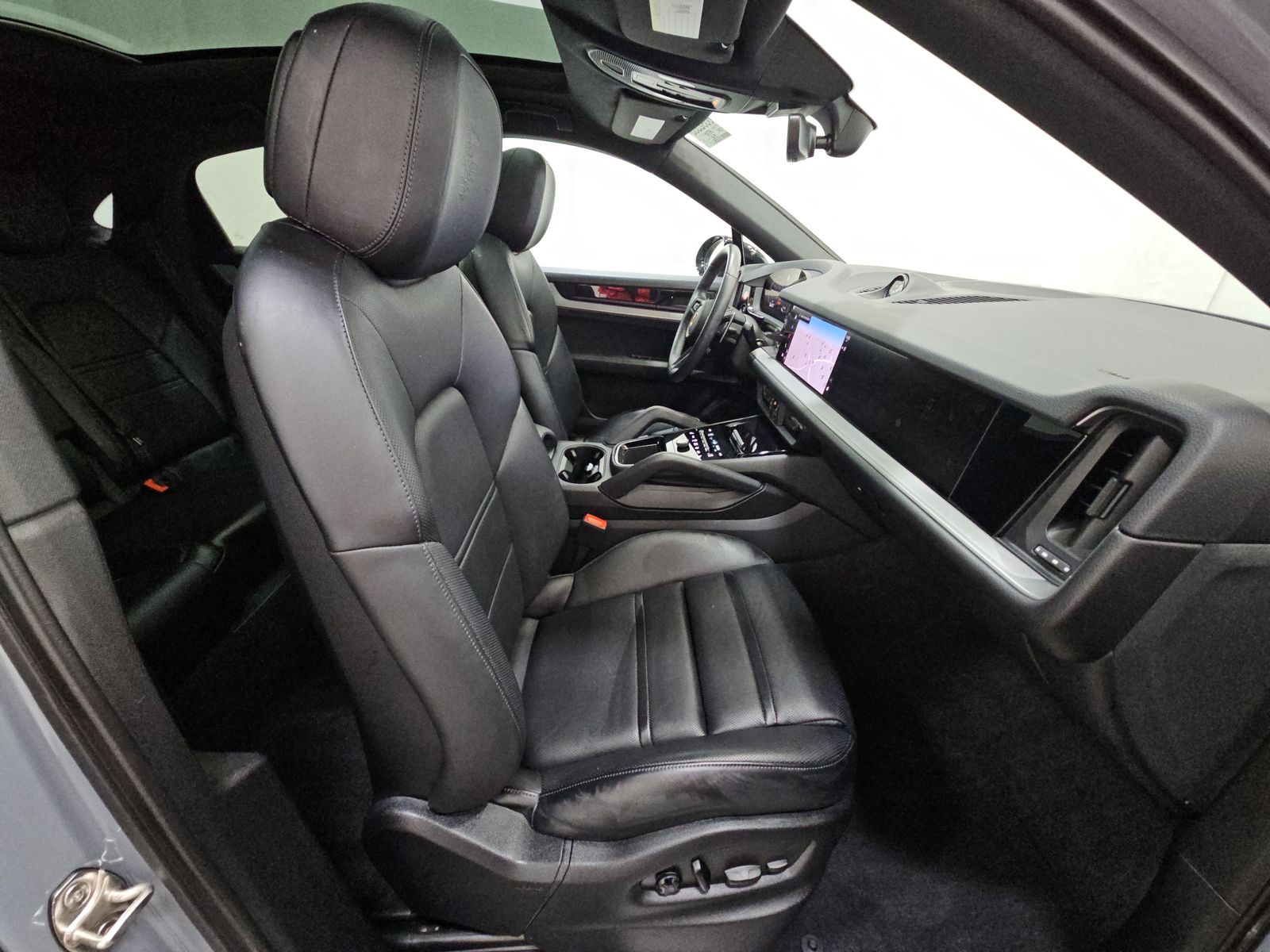 2024 Porsche Cayenne Base AWD