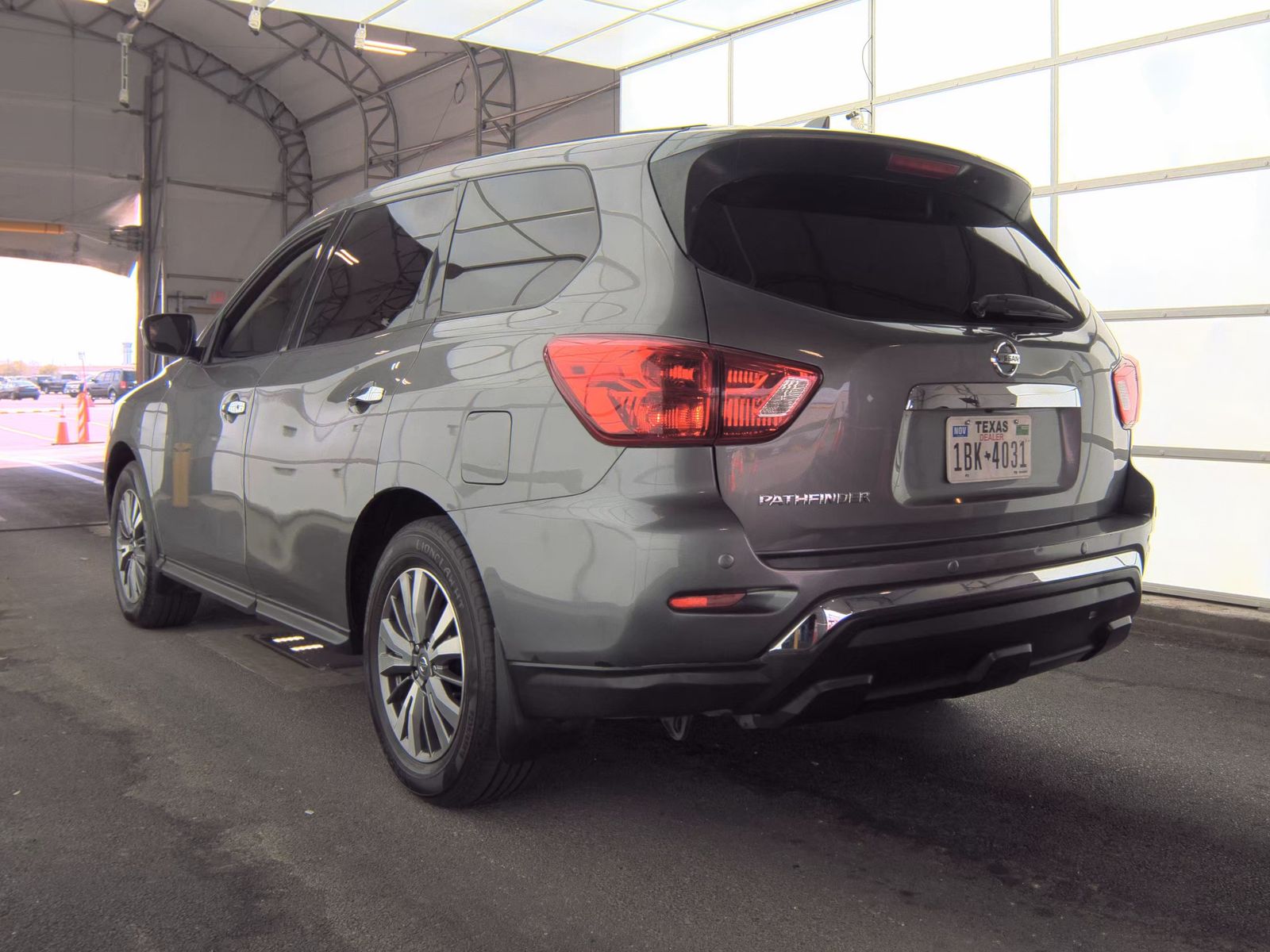 2020 Nissan Pathfinder S FWD