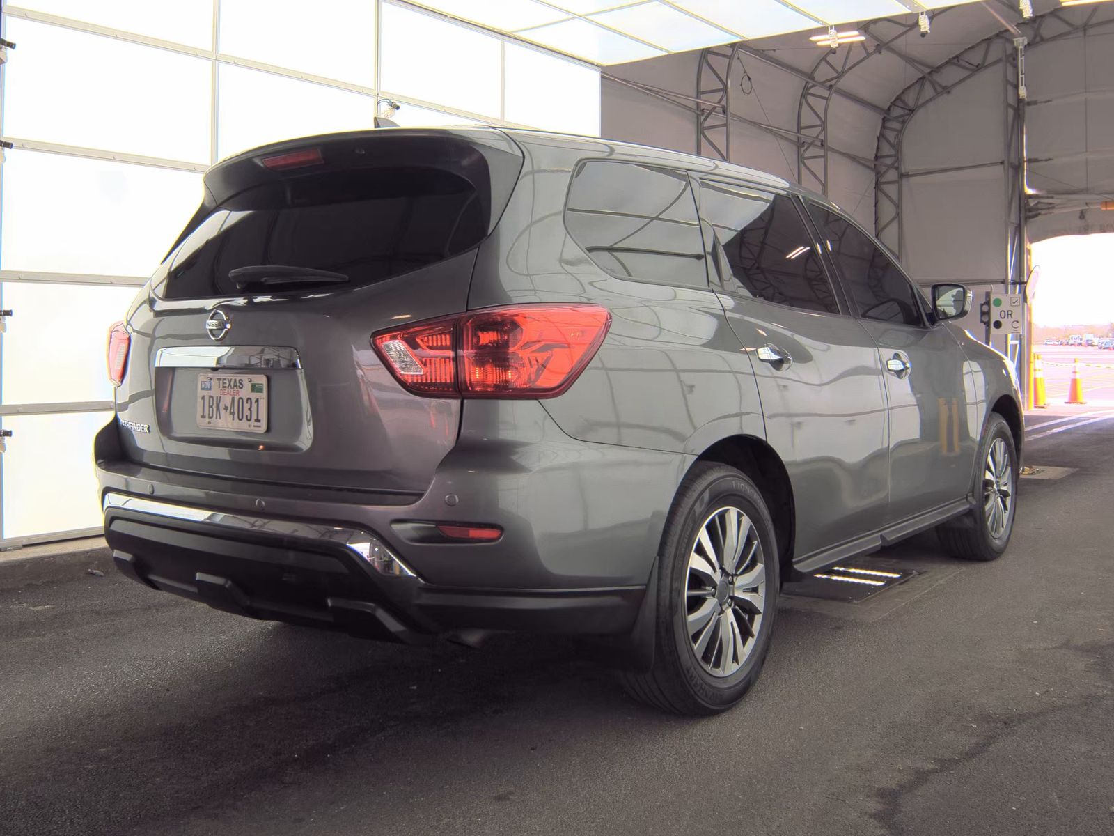 2020 Nissan Pathfinder S FWD