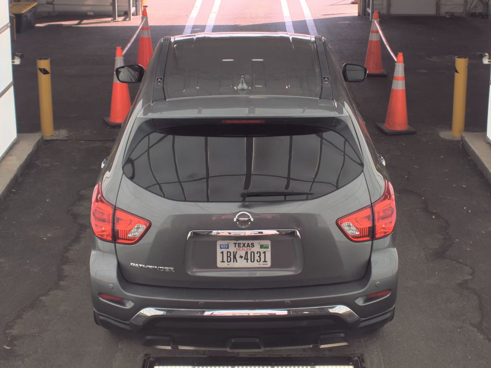 2020 Nissan Pathfinder S FWD