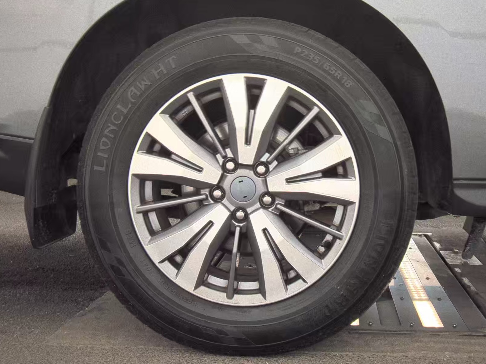 2020 Nissan Pathfinder S FWD