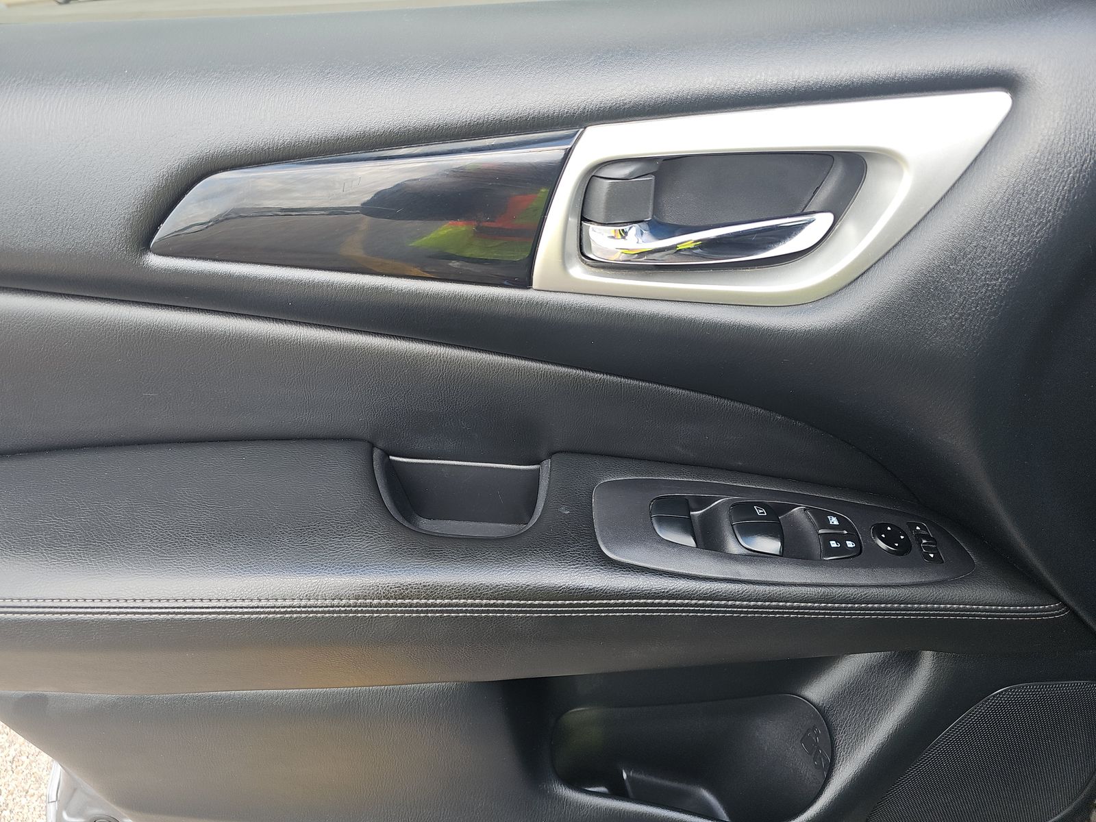 2020 Nissan Pathfinder S FWD