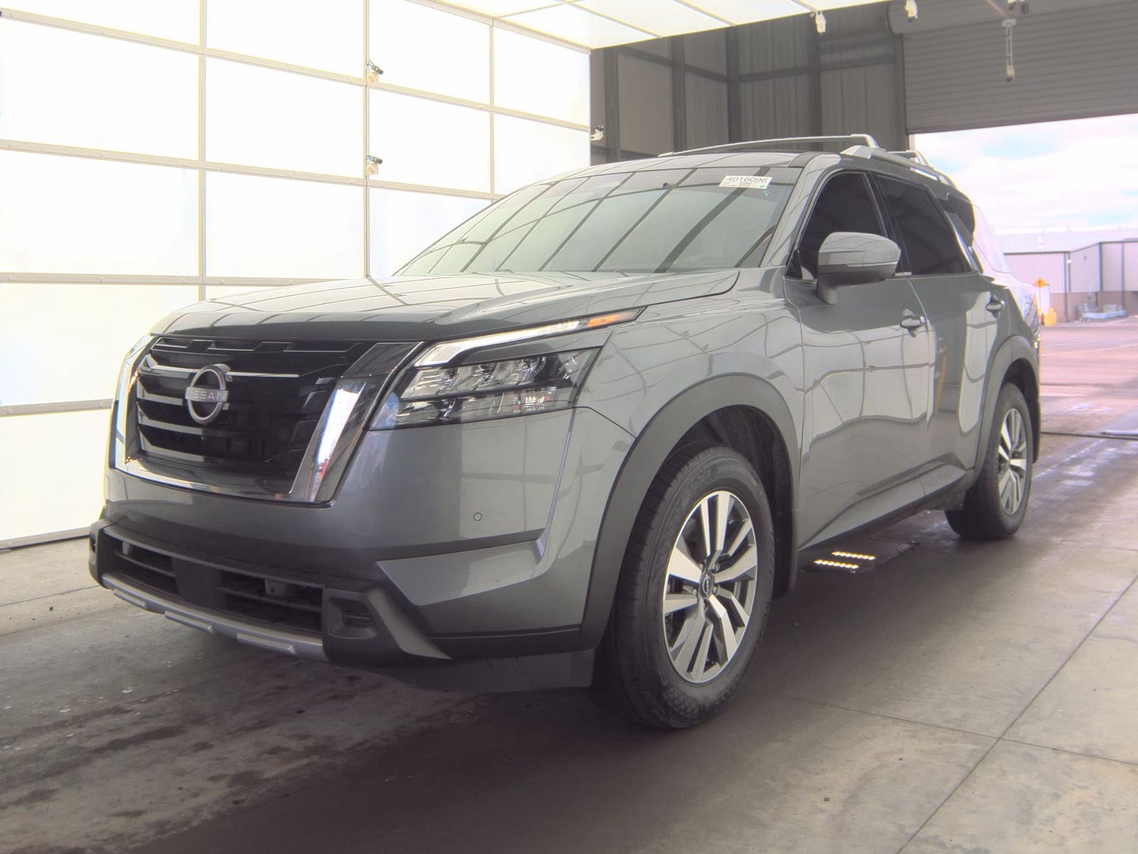 2025 Nissan Pathfinder SL AWD