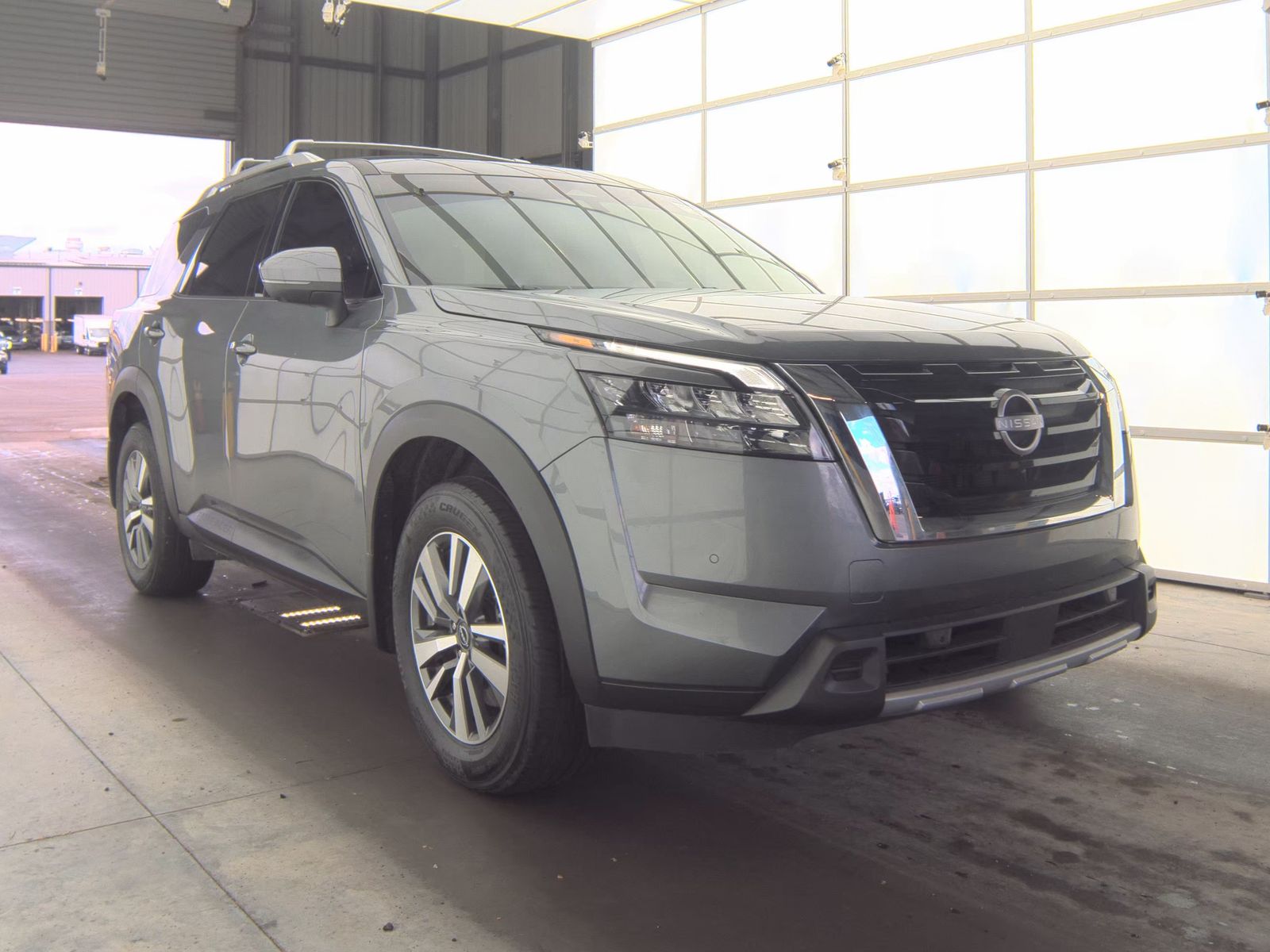 2025 Nissan Pathfinder SL AWD