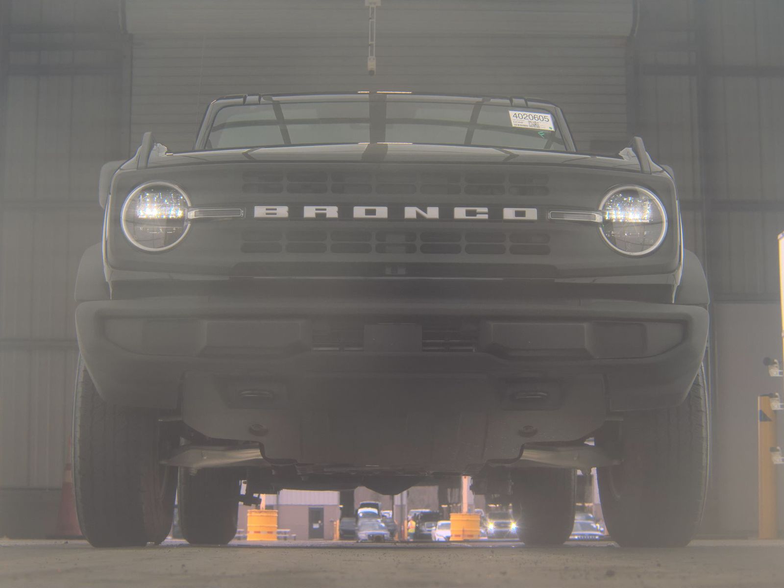 FORD BRONCO - 4