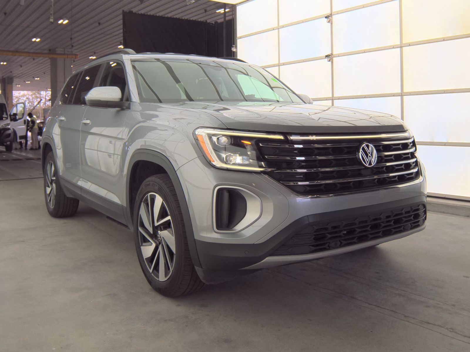 2024 Volkswagen Atlas 2.0T SE FWD