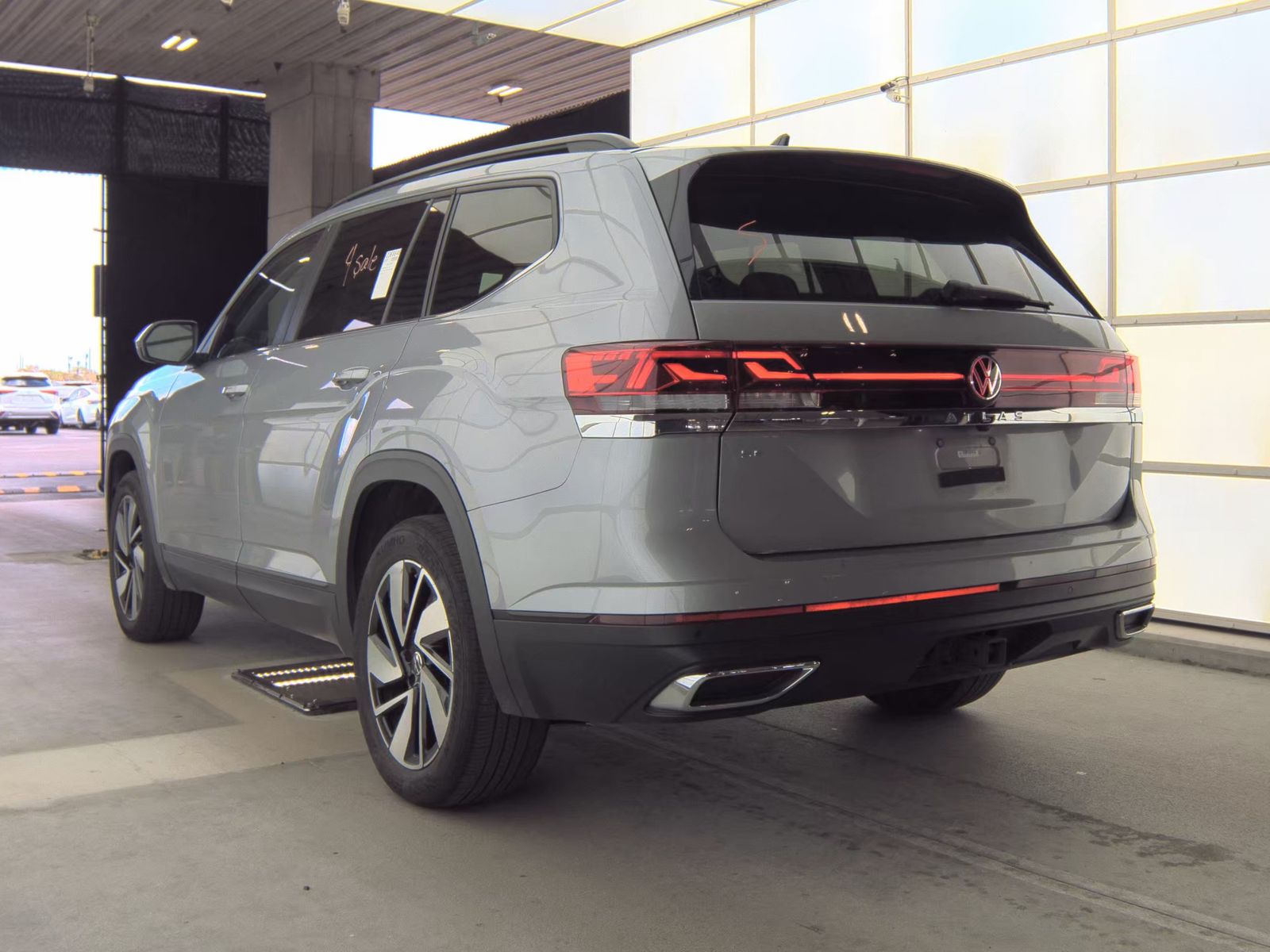 2024 Volkswagen Atlas 2.0T SE FWD