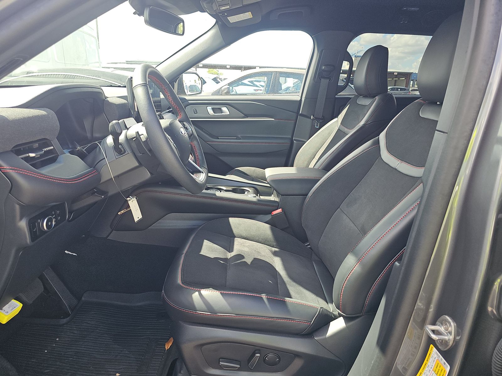 2025 Ford Explorer ST AWD